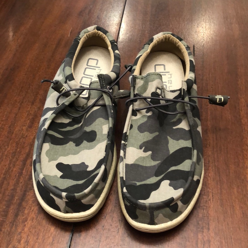 Men’s hey dude camo shoes